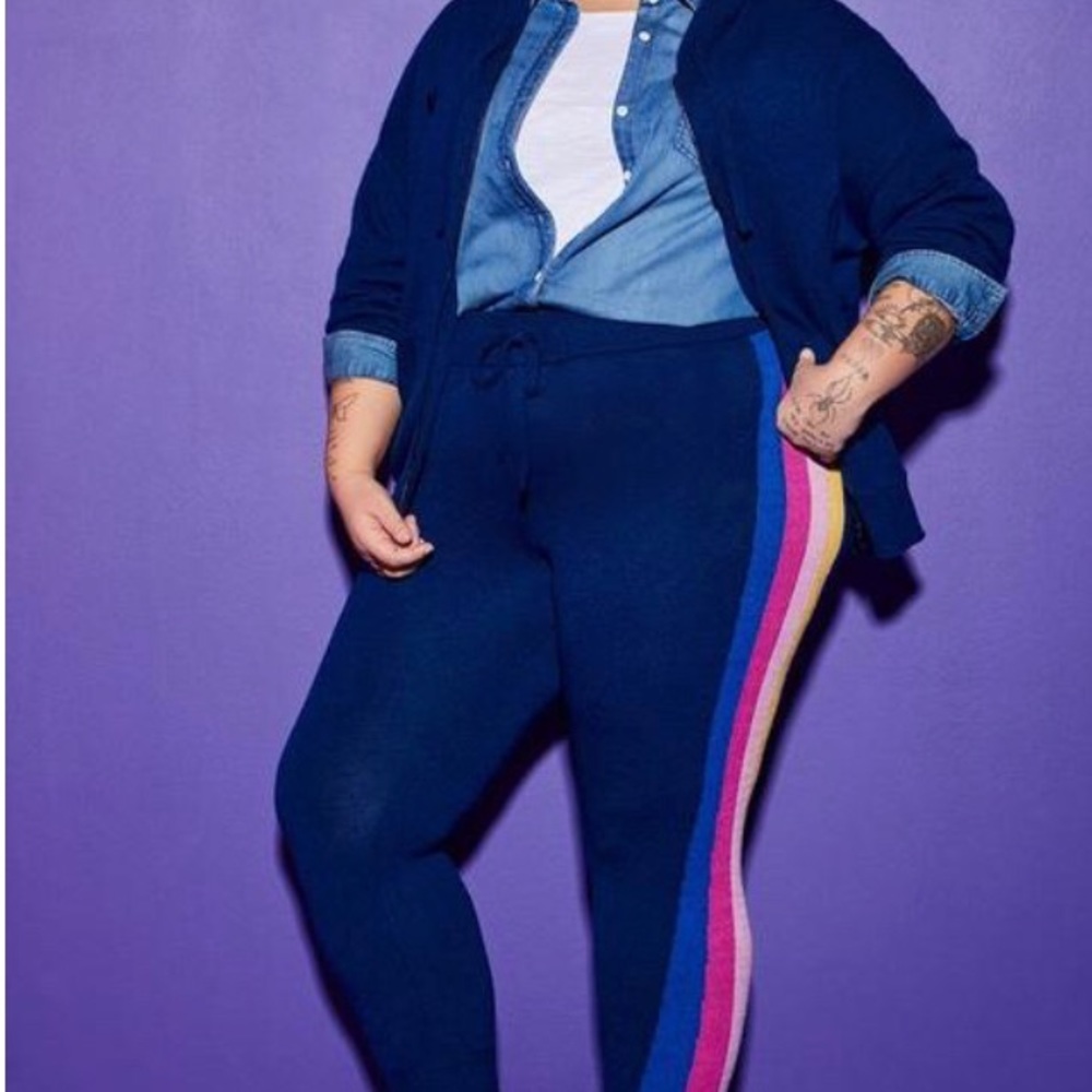 Torrid LoveSick Classic Fit Everyday Plush Side Stripe Joggers 1 14-16 Navy NEW
